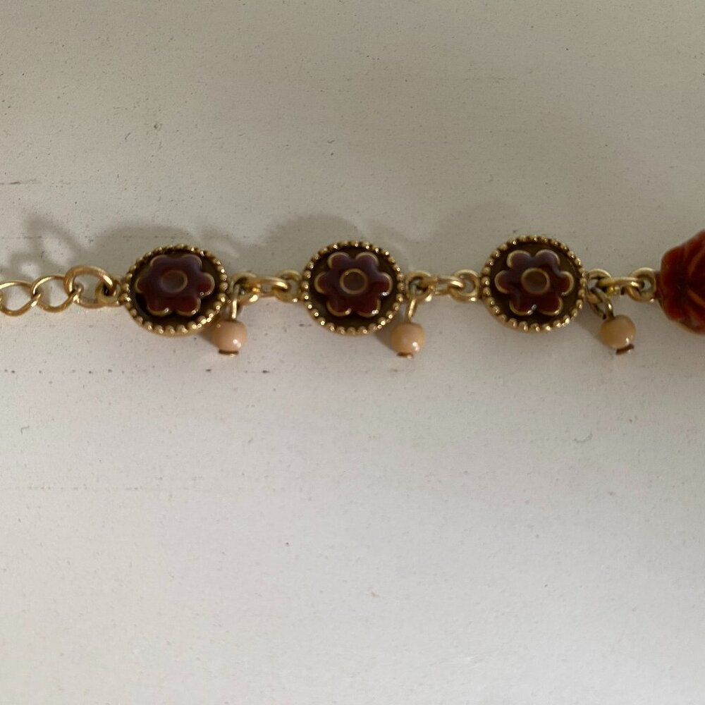 Vintage bracelet with heart charm and brown flower shaped beads - Picture 3 of 4